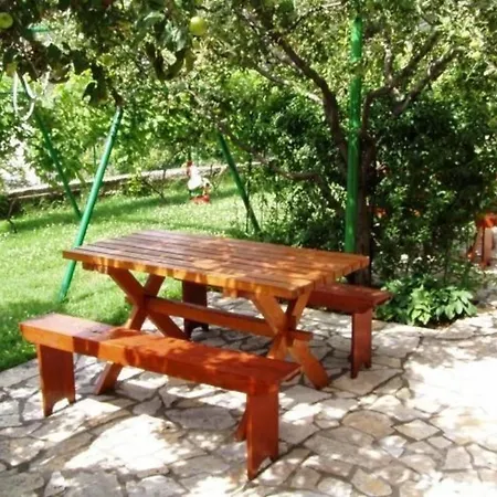 Ferienwohnung In Mit Grill, Garten Und Terrasse Апартаменты Нови-Винодолски